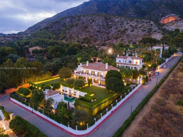 4 of 43 - 00 Los Picos De Nagüeles, Marbella, 