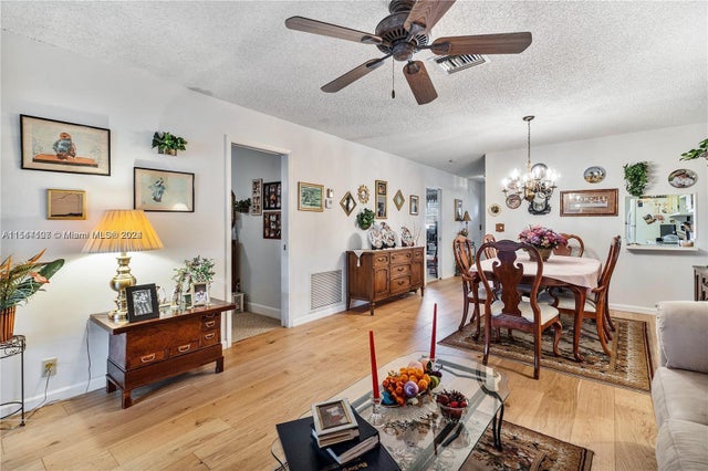 4 of 13 - 5775 W Fernley Dr W 107, Palm Beach, FL