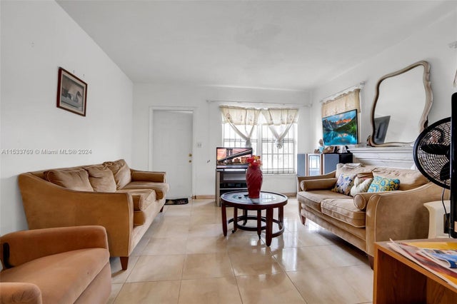 3 of 23 - 8721 N Miami Ave, El Portal, FL