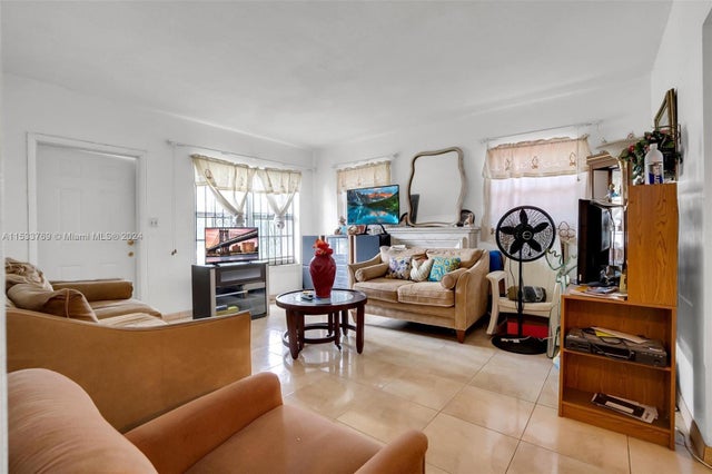 4 of 23 - 8721 N Miami Ave, El Portal, FL