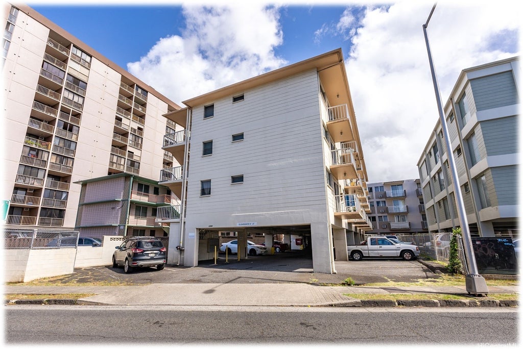 1254 Lunalilo Street, Honolulu