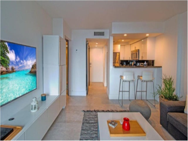 2 of 14 - 1035 West Ave 802, Miami Beach, FL