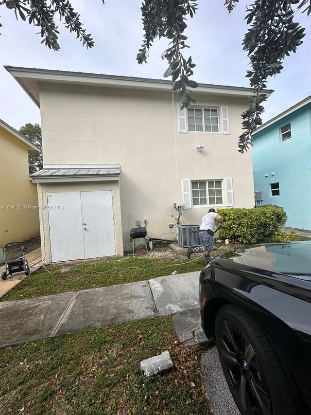 2 of 24 - 430 Nw 20th St, Miami, FL