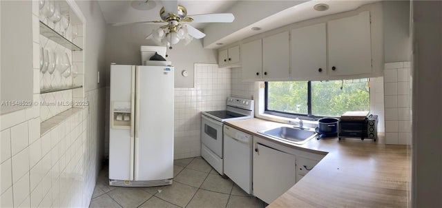 4 of 9 - 16919 N Bay Rd 414, Sunny Isles Beach, FL