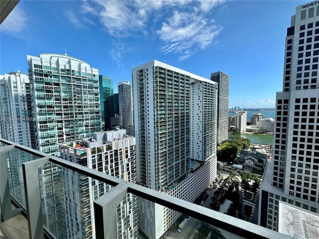 4 of 53 - 68 Se 6th St 2707, Miami, FL