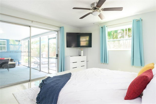 3 of 28 - 80 Nw 40th St, Oakland Park, FL