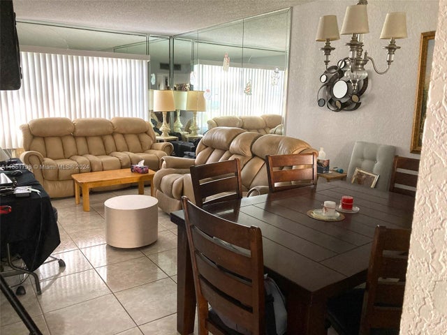 2 of 57 - 5111 W Oakland Park Blvd 104, Lauderdale Lakes, FL