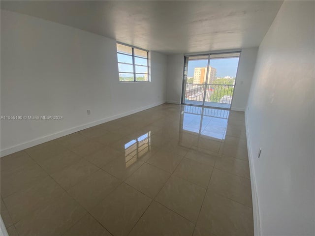 2 of 30 - 12590 Ne 16th Ave 603, North Miami, FL