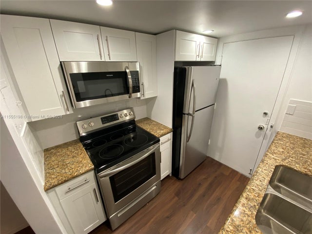 5 of 19 - 12590 Ne 16th Ave 602, North Miami, FL