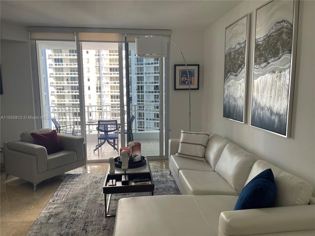 4 of 20 - 801 Brickell Key Blvd 1610, Miami, FL
