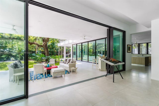 4 of 43 - 3470 Poinciana Ave, Coconut Grove, FL