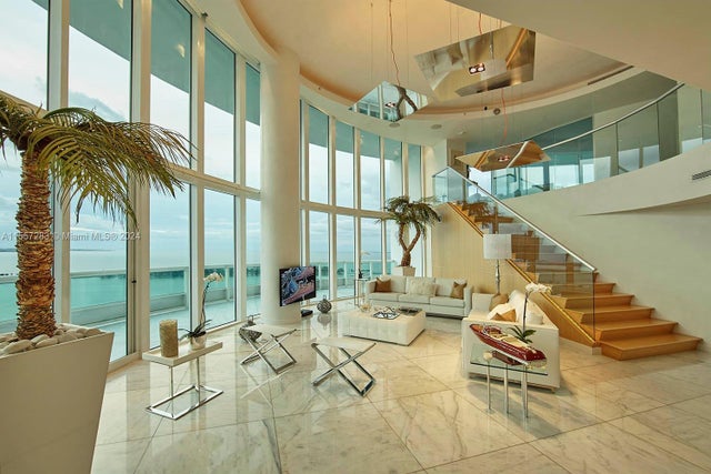 4 of 32 - 1643 Brickell Ave 2902, Miami, FL