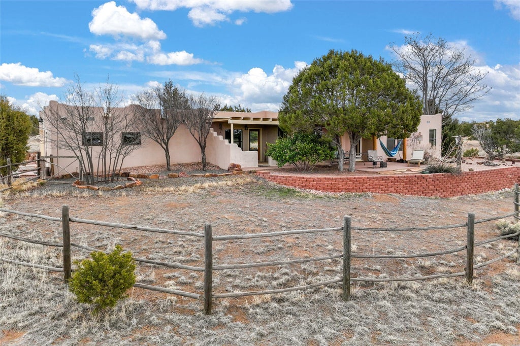 47 Encantado Road, Santa Fe Property Listing: MLS® #202401070