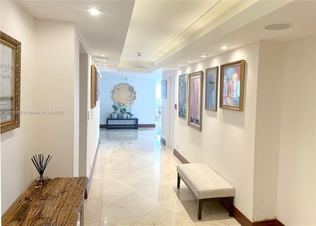3 of 18 - 5660 Collins 18 Ab, Miami Beach, FL