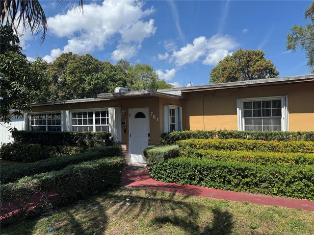 1 of 35 - 761 Ne 139th St, North Miami, FL