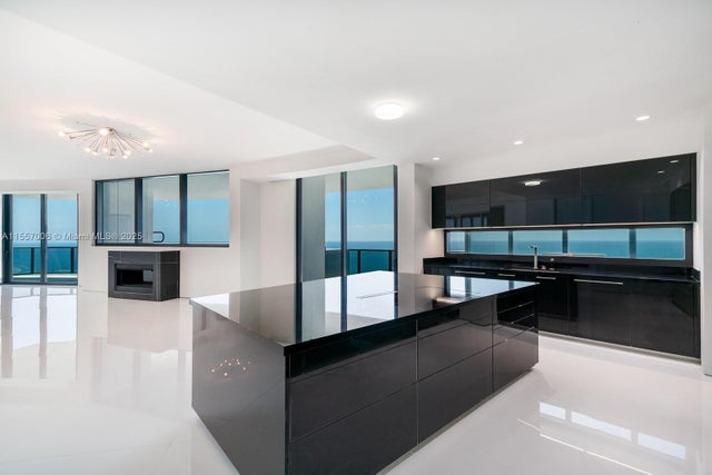 5 of 17 - 18555 Collins Ave 2801, Sunny Isles Beach, FL