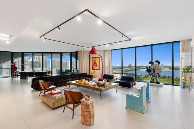 4 of 35 - 1000 Biscayne Blvd 1702, Miami, FL
