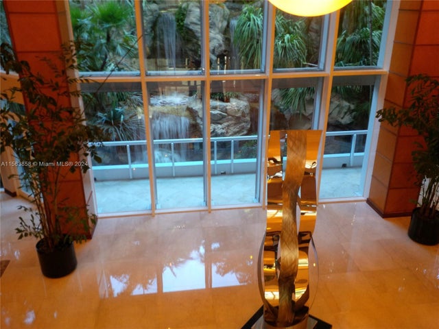 3 of 46 - 21205 Yacht Club Dr 3209, Aventura, FL