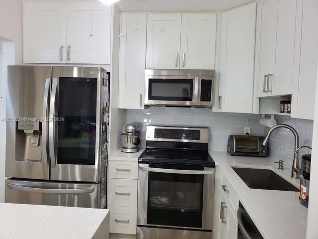 5 of 38 - 259 S Cypress Rd 526, Pompano Beach, FL