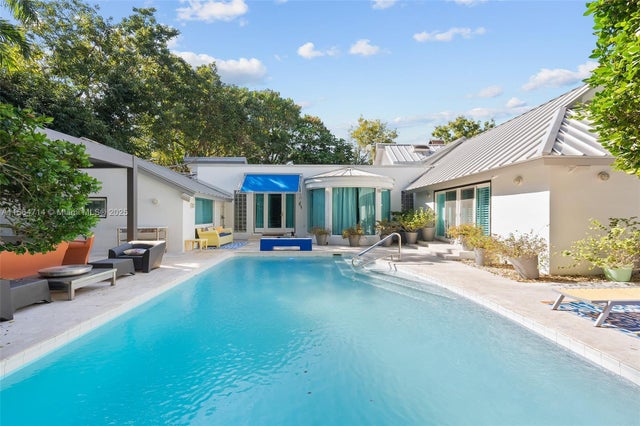 4 of 24 - 3950 Hardie Ave, Coconut Grove, FL