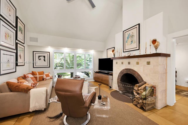 5 of 24 - 3950 Hardie Ave, Coconut Grove, FL