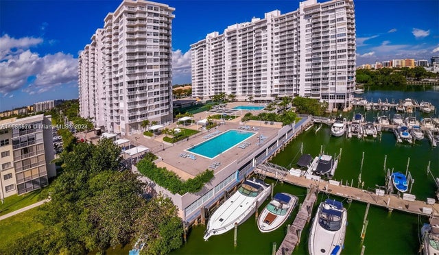 3 of 31 - 2750 Ne 183rd St 1107, Aventura, FL