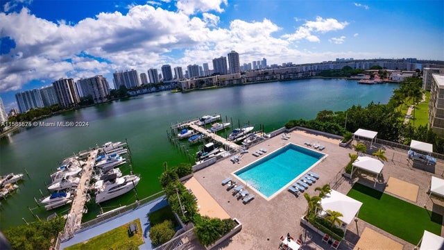 5 of 31 - 2750 Ne 183rd St 1107, Aventura, FL