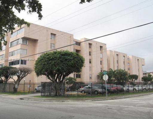 1 of 11 - 750 Nw 43rd Ave 610, Miami, FL