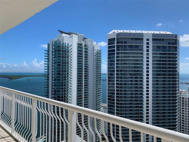 4 of 30 - 1200 Brickell Bay Dr 4217, Miami, FL