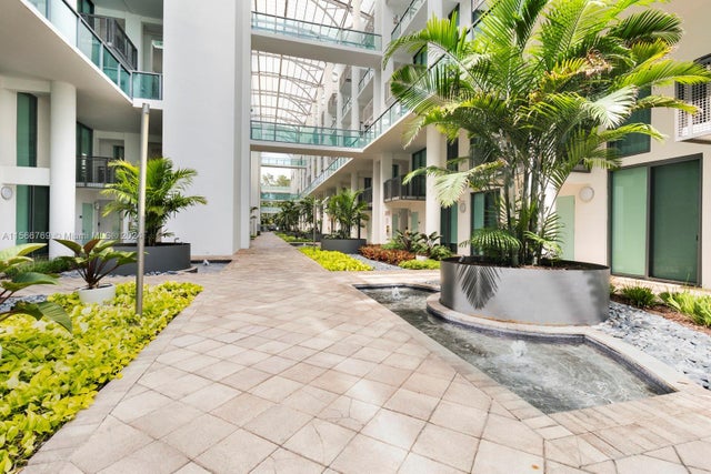 2 of 33 - 6000 Collins Ave 108, Miami Beach, FL