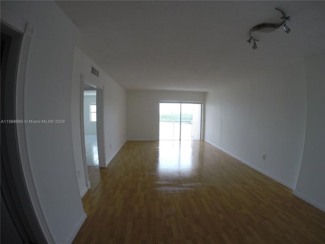1 of 10 - 400 Kings Point Dr 905, Sunny Isles Beach, FL
