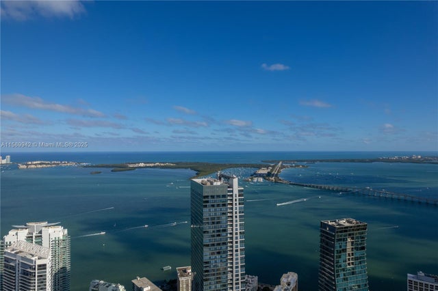 4 of 26 - 1420 S Miami Avenue 6803, Miami, FL