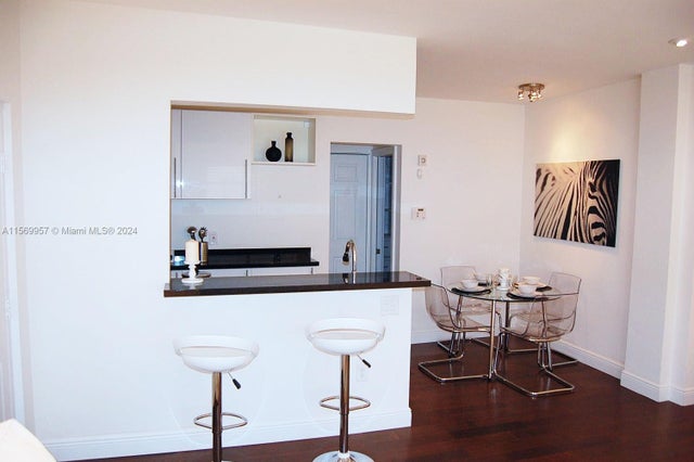 4 of 22 - 934 Michigan Ave 105, Miami Beach, FL