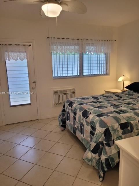 1 of 13 - 815 Sw 10th Ter 10v, Hallandale Beach, FL