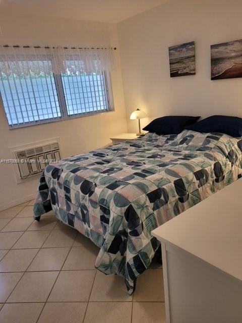2 of 13 - 815 Sw 10th Ter 10v, Hallandale Beach, FL