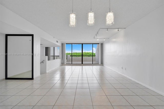 3 of 14 - 456 Poinciana Dr 1620, Sunny Isles Beach, FL