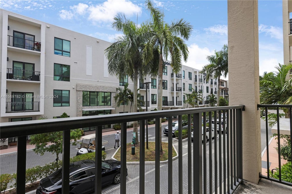 4740 Nw 84th Ct 17, Doral