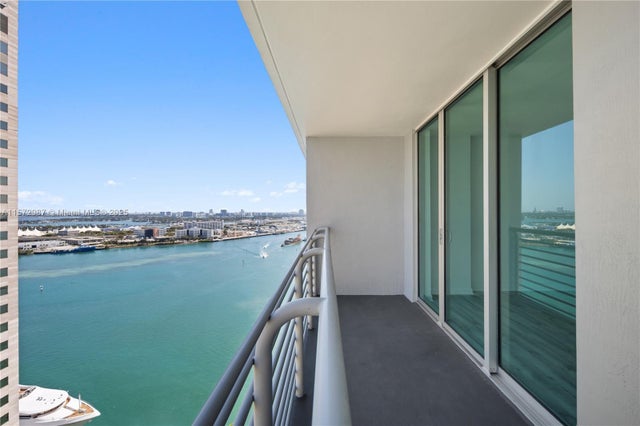 2 of 19 - 335 S Biscayne Blvd 2700, Miami, FL