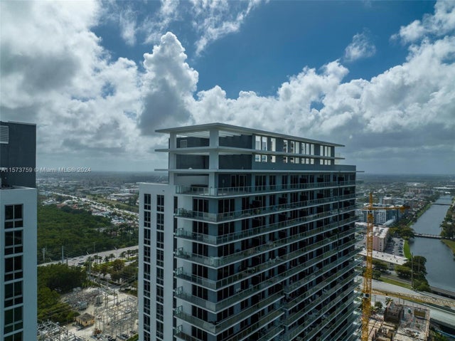 4 of 98 - 16385 Biscayne Blvd Ph4, North Miami Beach, FL