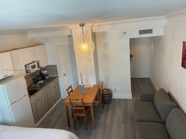 3 of 19 - 6345 Collins Ave 437, Miami Beach, FL