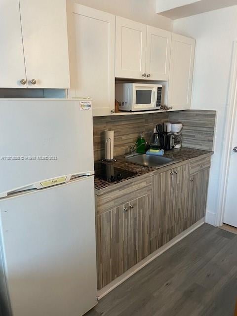4 of 19 - 6345 Collins Ave 437, Miami Beach, FL
