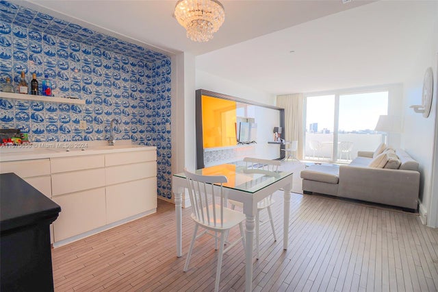 3 of 16 - 1100 West Avenue Ph17, Miami Beach, FL