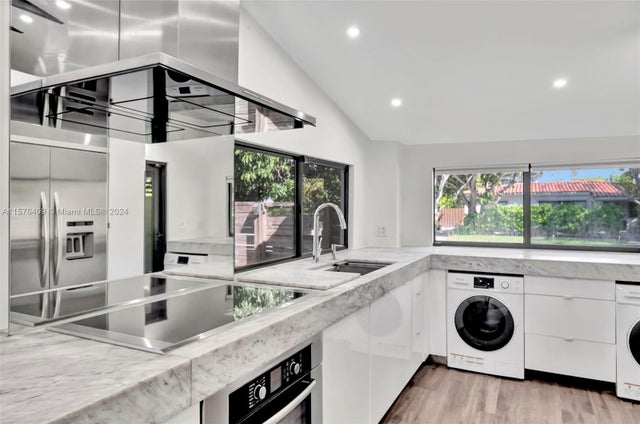 5 of 53 - 2198 Ne 183rd St, North Miami Beach, FL