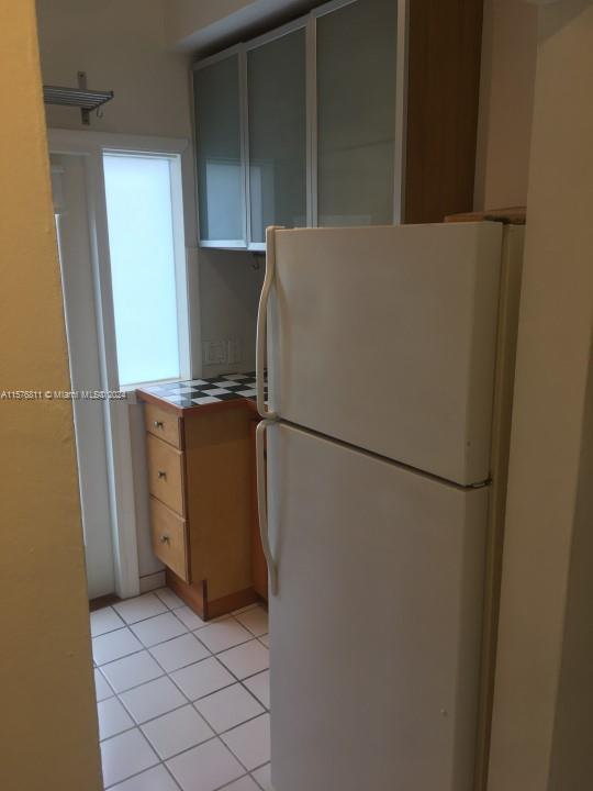 2 of 9 - 4720 Pine Tree Dr 17, Miami Beach, FL