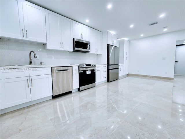 2 of 44 - 11930 Ne 19th Dr 3, North Miami, FL