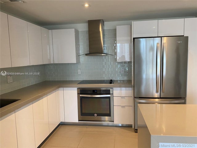 1 of 7 - 1600 Ne 1st Ave 2116, Miami, FL