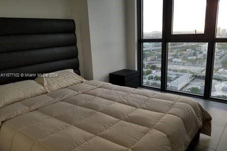 5 of 7 - 1600 Ne 1st Ave 2116, Miami, FL