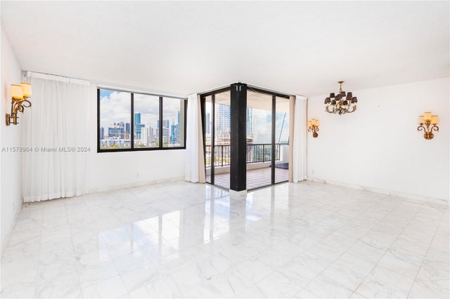 2 of 91 - 1581 Brickell Ave 1107, Miami, FL