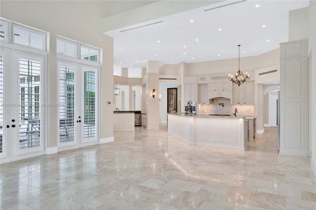 5 of 12 - 4600 Granada Blvd, Coral Gables, FL