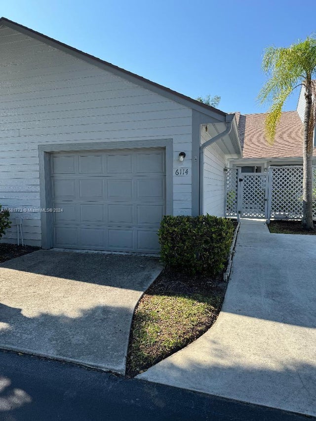 2 of 26 - 6114 Se Georgetown Pl, Hobe Sound, FL